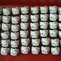 Coklat Karakter Hello Kitty